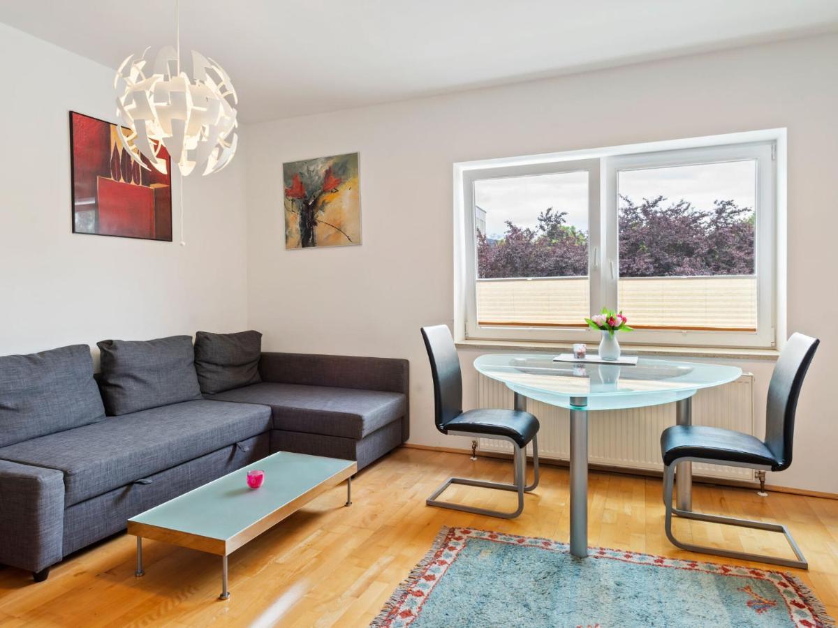 Apartment In Innsbruck Near The Golden Roof ภายนอก รูปภาพ
