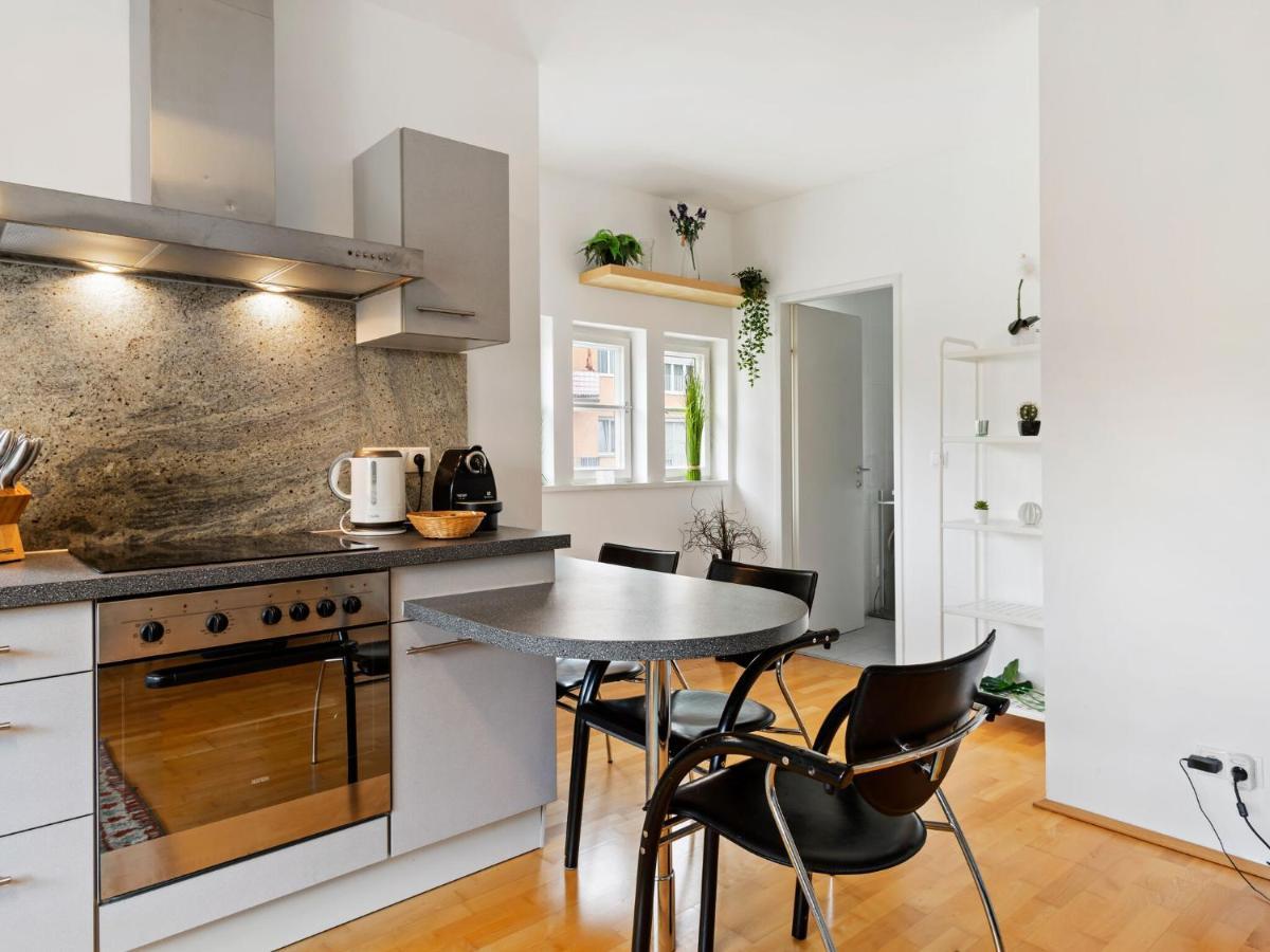 Apartment In Innsbruck Near The Golden Roof ภายนอก รูปภาพ