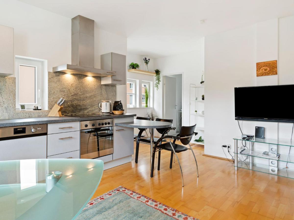 Apartment In Innsbruck Near The Golden Roof ภายนอก รูปภาพ